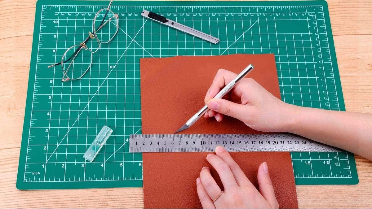 Art Studio Cutting Ruler A4