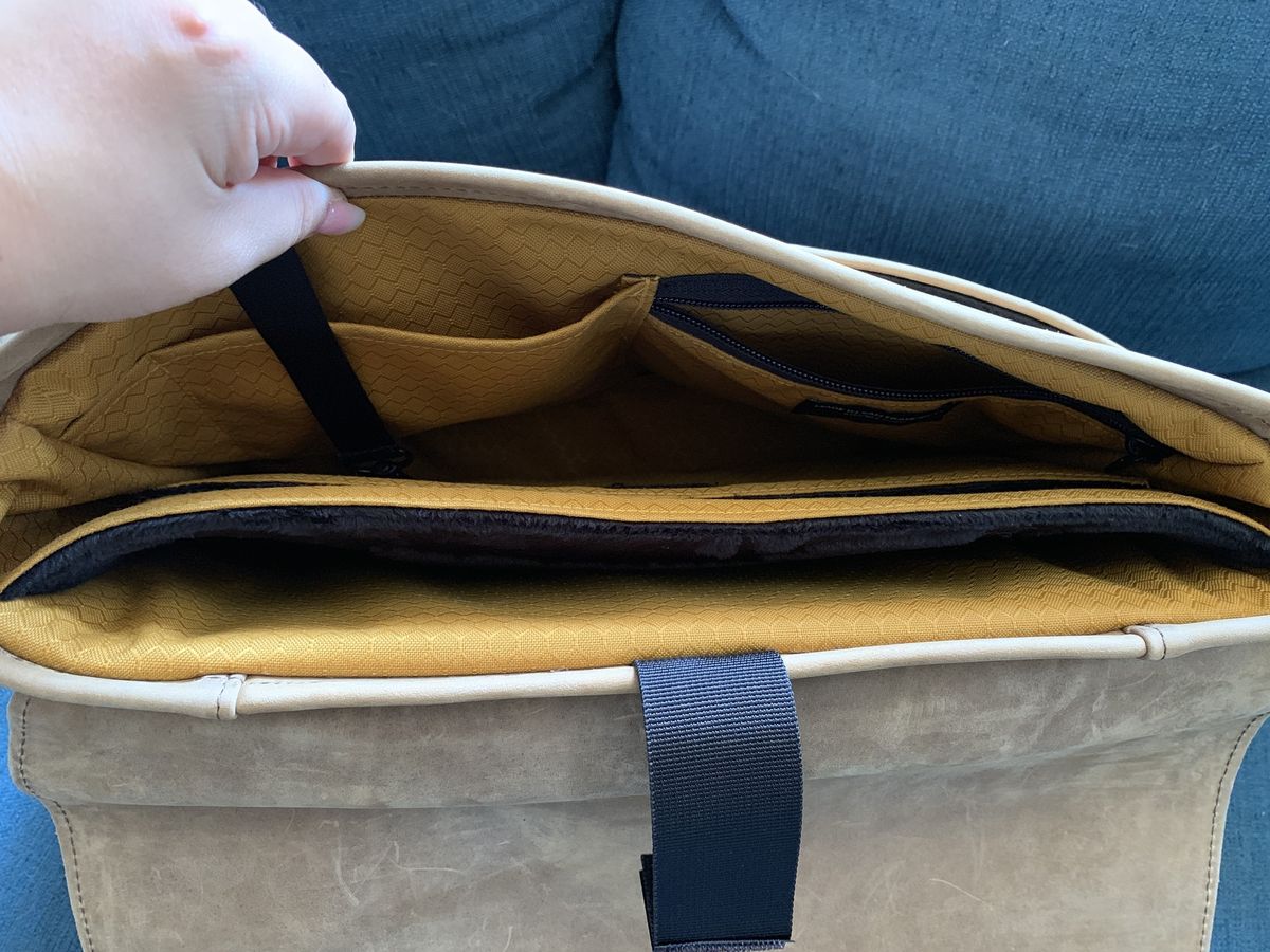 Waterfield Designs Executive Leather Messenger empty interior