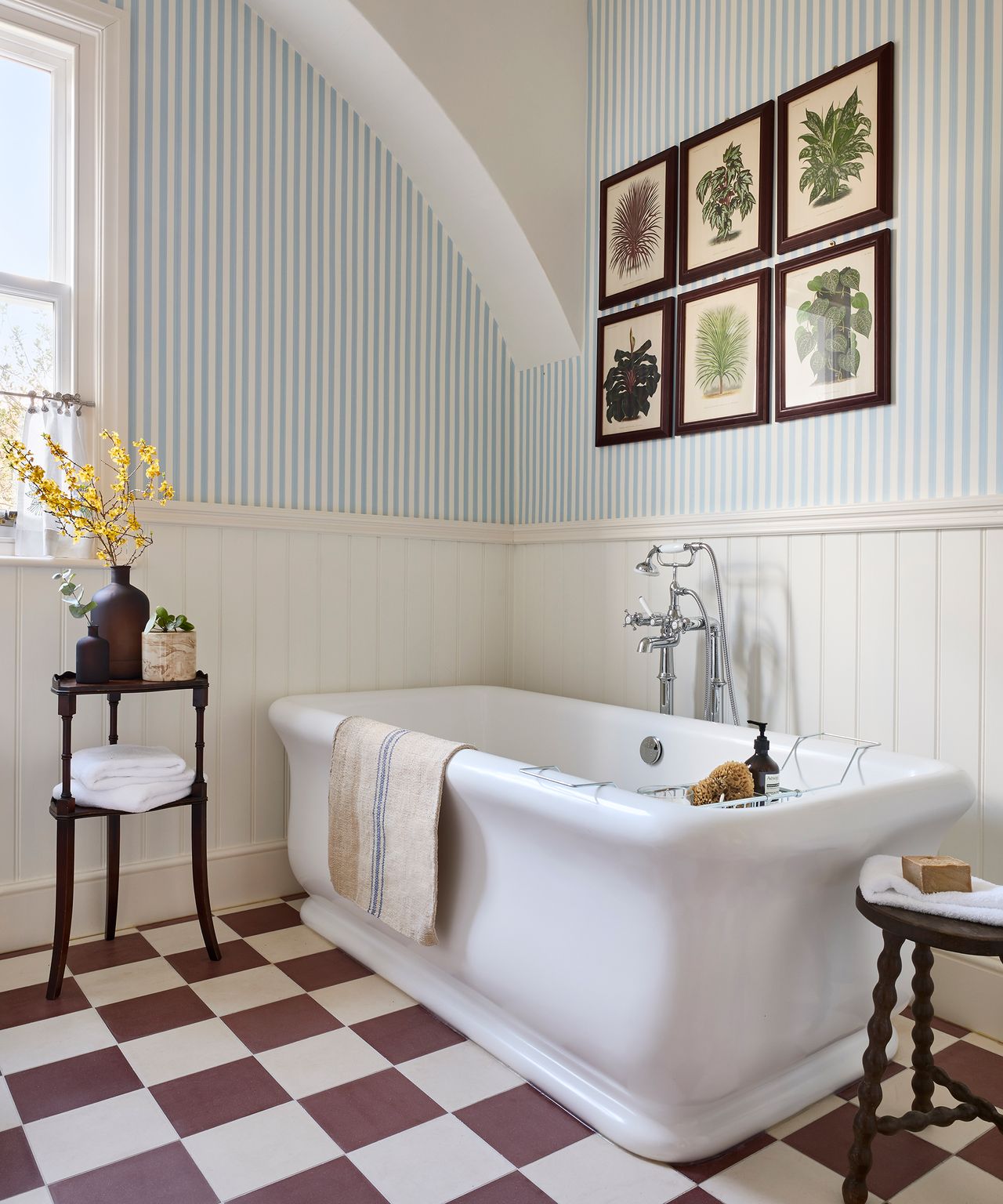 The classic checkerboard floor is this year's biggest trend – here's ...