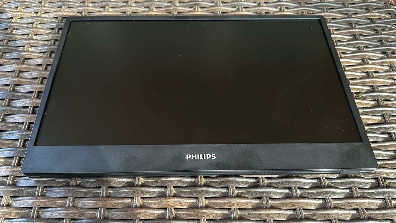 Philips 16B1P3300/27 Portable Monitor