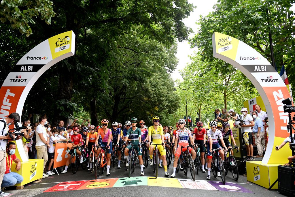 ALBI FRANCE JULY 28 LR Ricarda Bauernfeind of Germany and Team CanyonSRAM Racing Ashleigh Moolman of South Africa and Team AG Insurance Soudal QuickStep Green points jersey Lotte Kopecky of Belgium and Team SD Worx Protime Yellow leader jersey Yara Kastelijn of The Netherlands and Team FenixDeceuninck Polka dot Mountain Jersey Cdrine Kerbaol of France and Team CERATIZITWNT Pro Cycling White best young jersey and the peloton at the starting line during the 2nd Tour de France Femmes 2023 Stage 6 a 1221km stage from Albi to Blagnac UCIWWT on July 28 2023 in Albi France Photo by Tim de WaeleGetty Images
