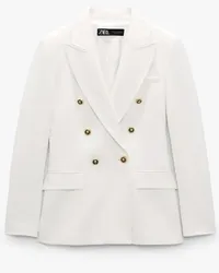 Tailored Double-Breasted Blazer | £59.99/$72.66 |Zara&nbsp;