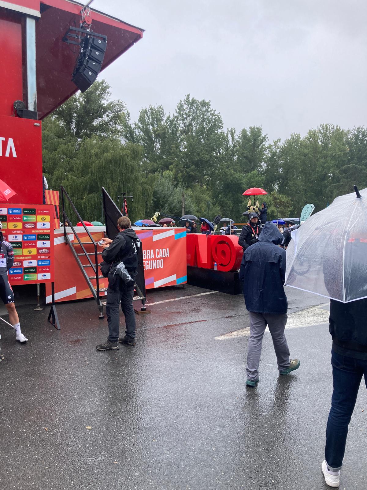 Photo of the sign on area of stage 17 of the Vuelta a Espa&ntilde;a