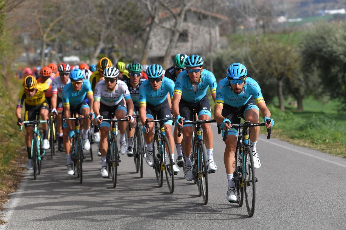 Astana massed on the front of the peloton