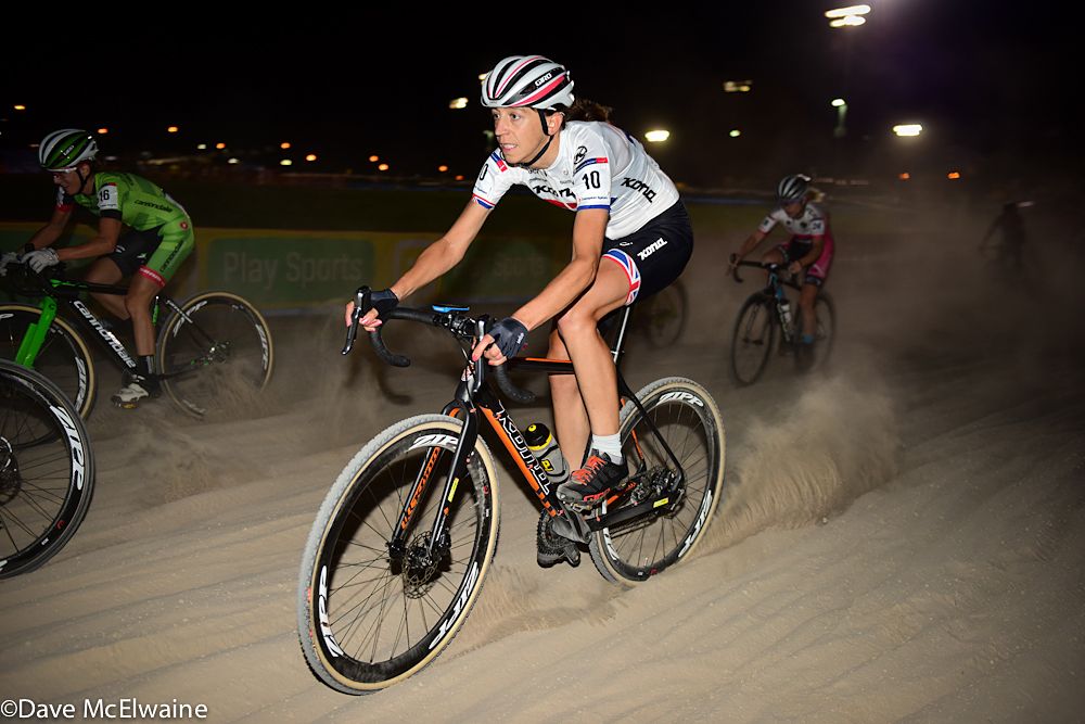 Helen Wyman (Kona) having little trouble with the deep sand