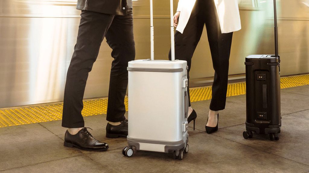 Best smart luggage 2021: Smart suitcases and carry-ons for travelers ...