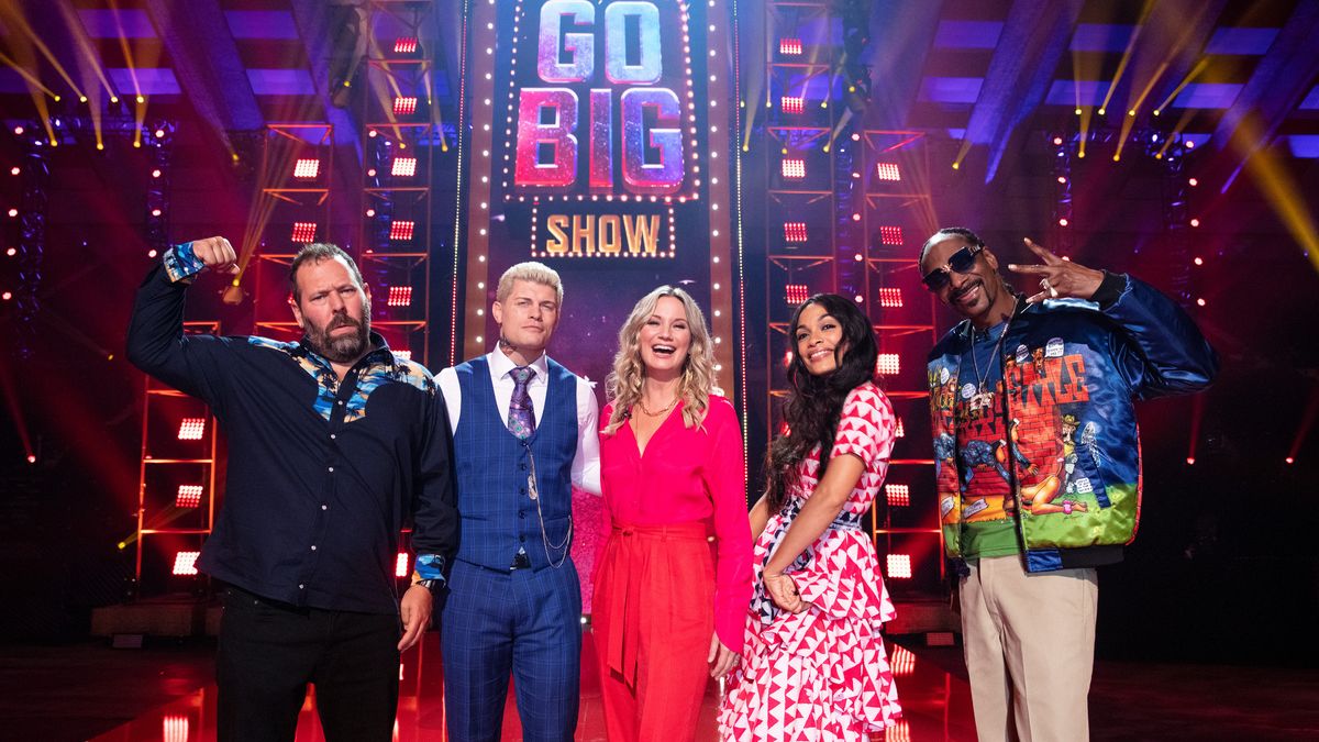 The host and judges of TBS&#039;s &#039;Go-Big Show&#039;