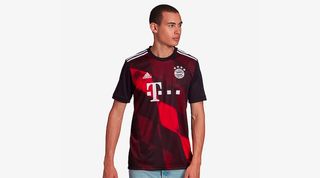 Bayern Munich Cyber Monday football shirts