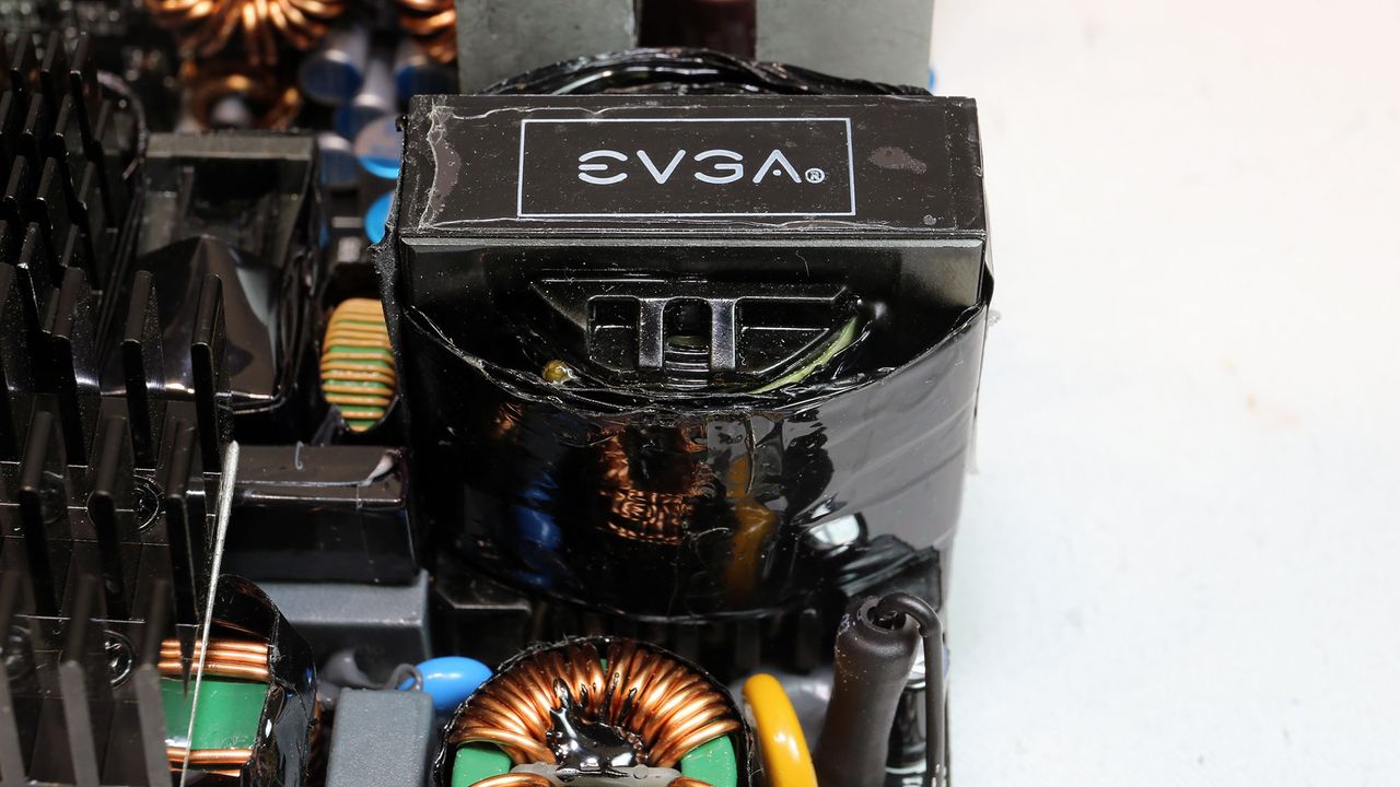 EVGA 1000 P6