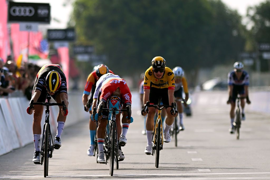Tim Merlier ands Caleb Ewan go shoulder to shoulder on stage 1 of the UAE Tour
