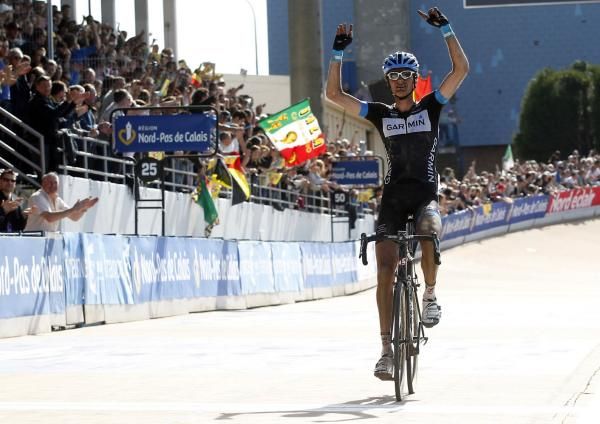 Johan Van Summeren (Garmin-Cervelo) celebrates his solo victory at Paris-Roubaix