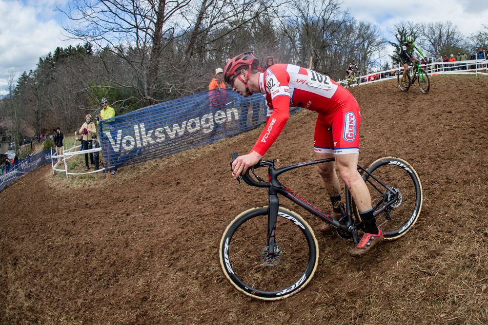 Tobin Ortenblad (Cal Giant) takes the lead in the U23 race