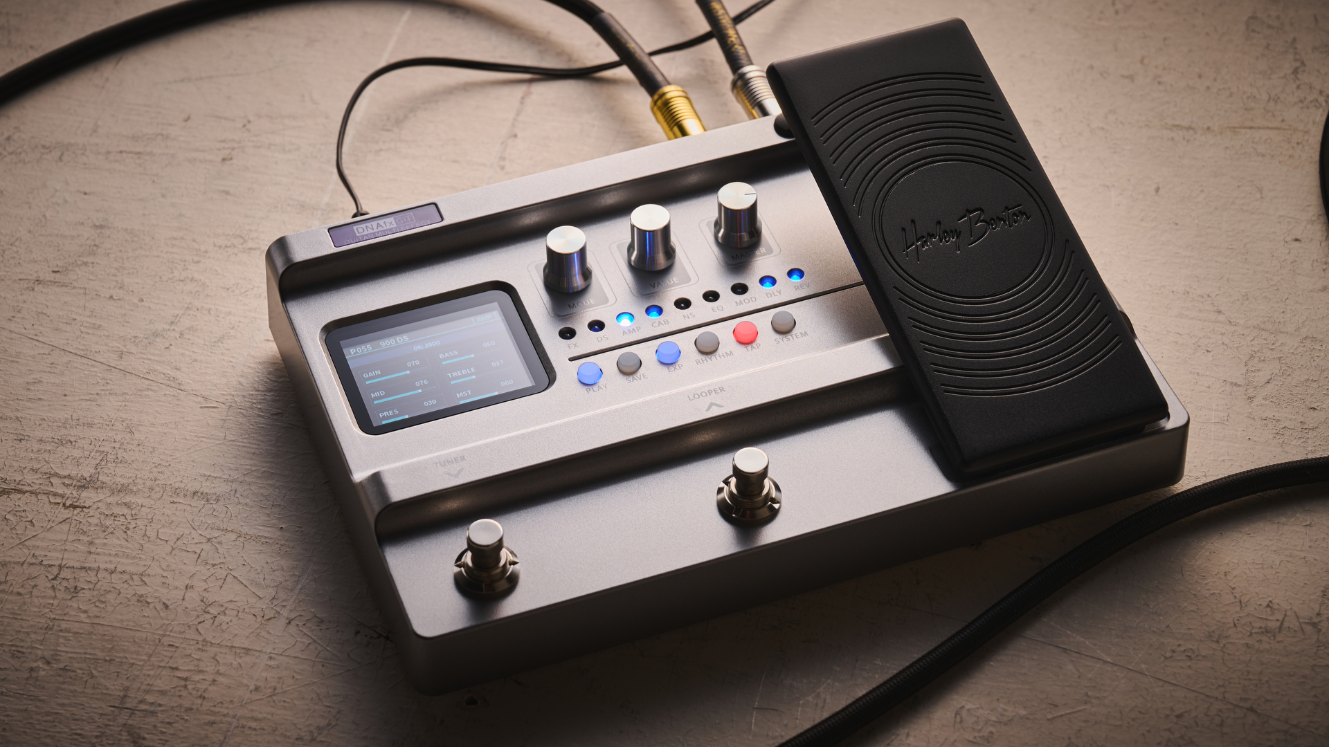 Harley Benton DNAfx GiT multi-effects 