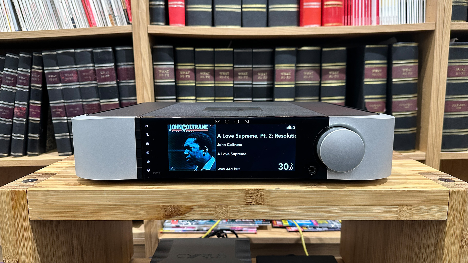 Moon 371 streaming amplifier