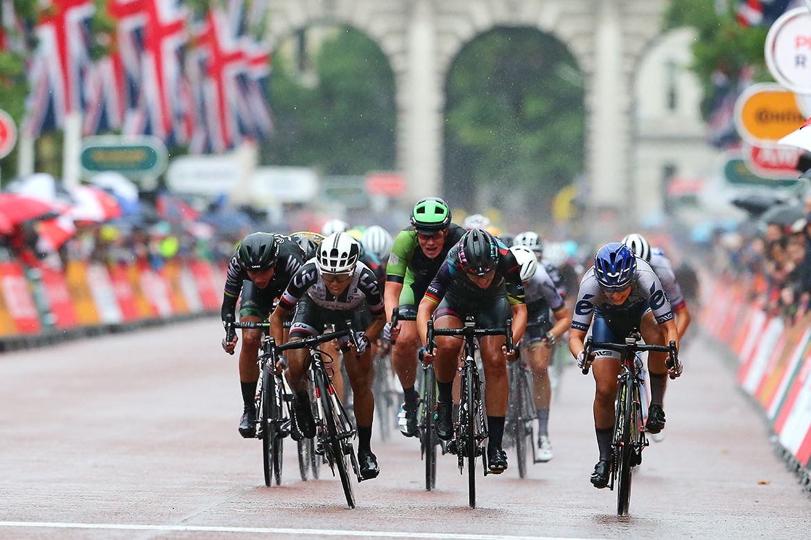 Coryn Rivera surges to the front in the closing metres at the RideLondon Classique.