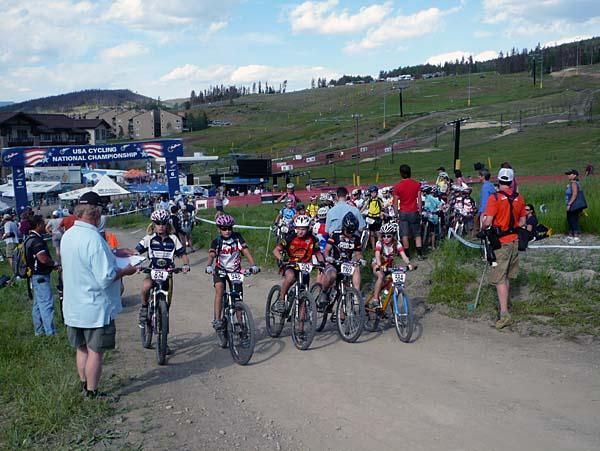 The start of the junior women 11-12 race.