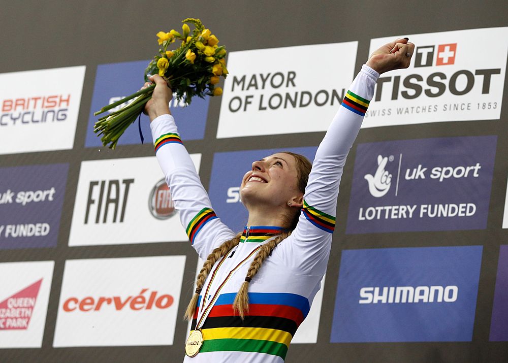 Laura Trott (Great Britain) celebrates her omnium world title