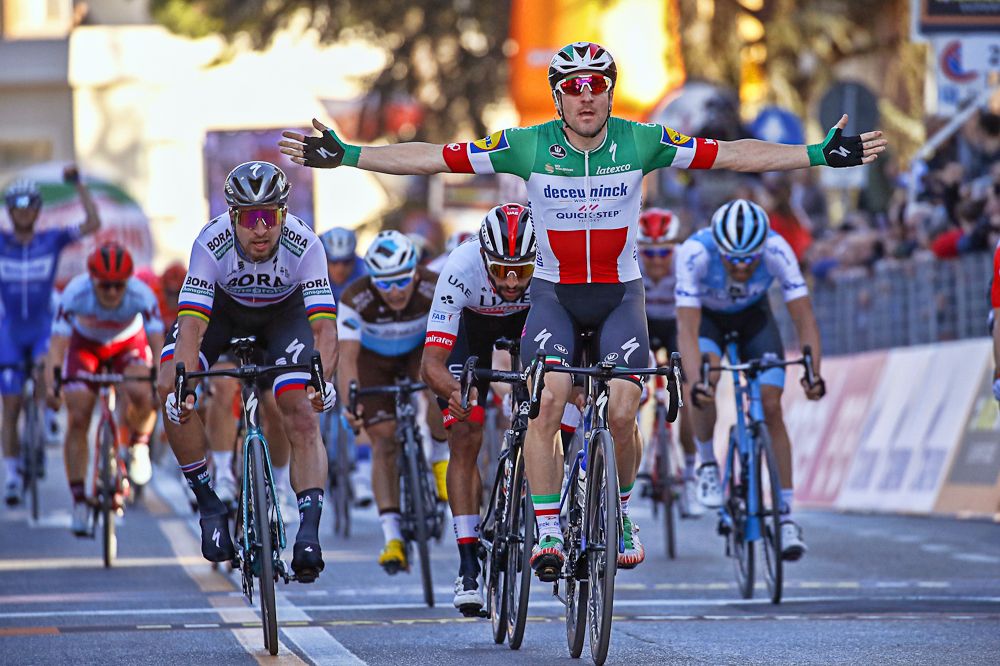 Elia Viviani wins stage 3 at Tirreno-Adriatico
