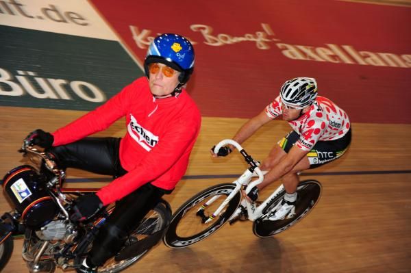 Rasmussen in Derny Action.
