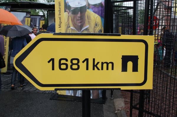 How far to Paris?