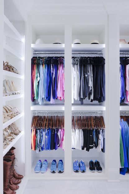 Home Edit closet organiser