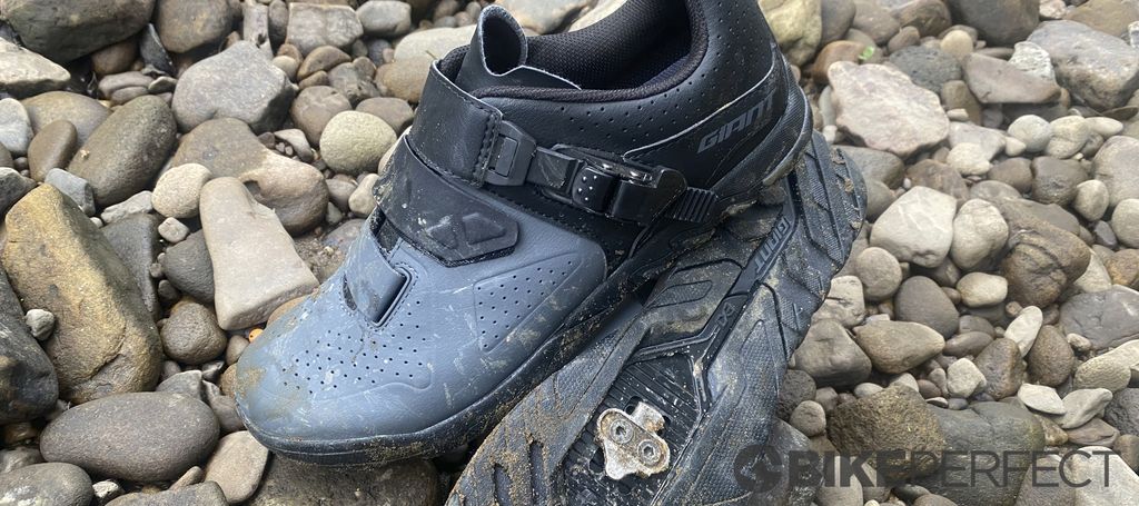 giant mtb shoes