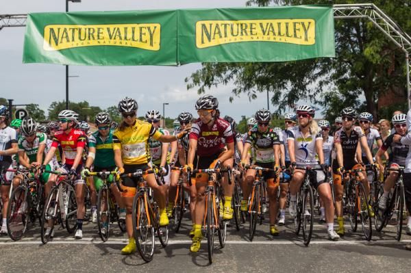 The women get ready to roll out.