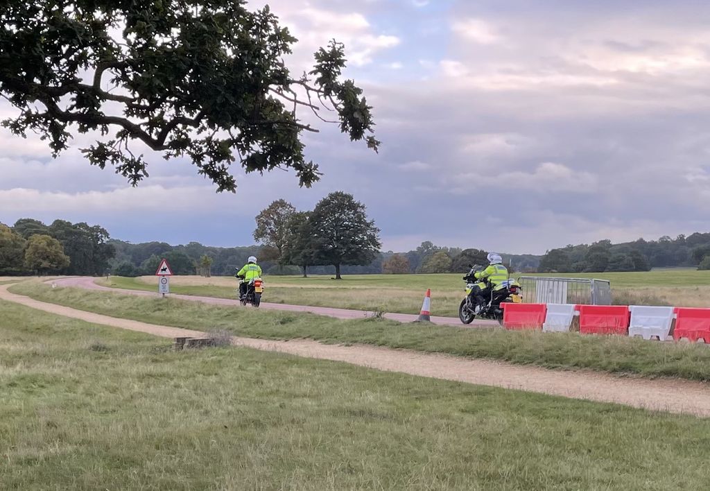 Moped riders block cyclist's path before stealing ebike in Richmond