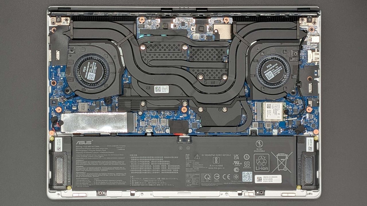 Asus ROG Zephyrus G14, 2025 edition.