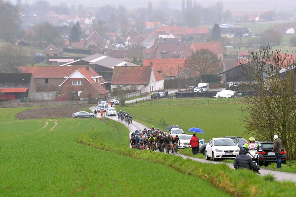 The series of climbs split the peloton
