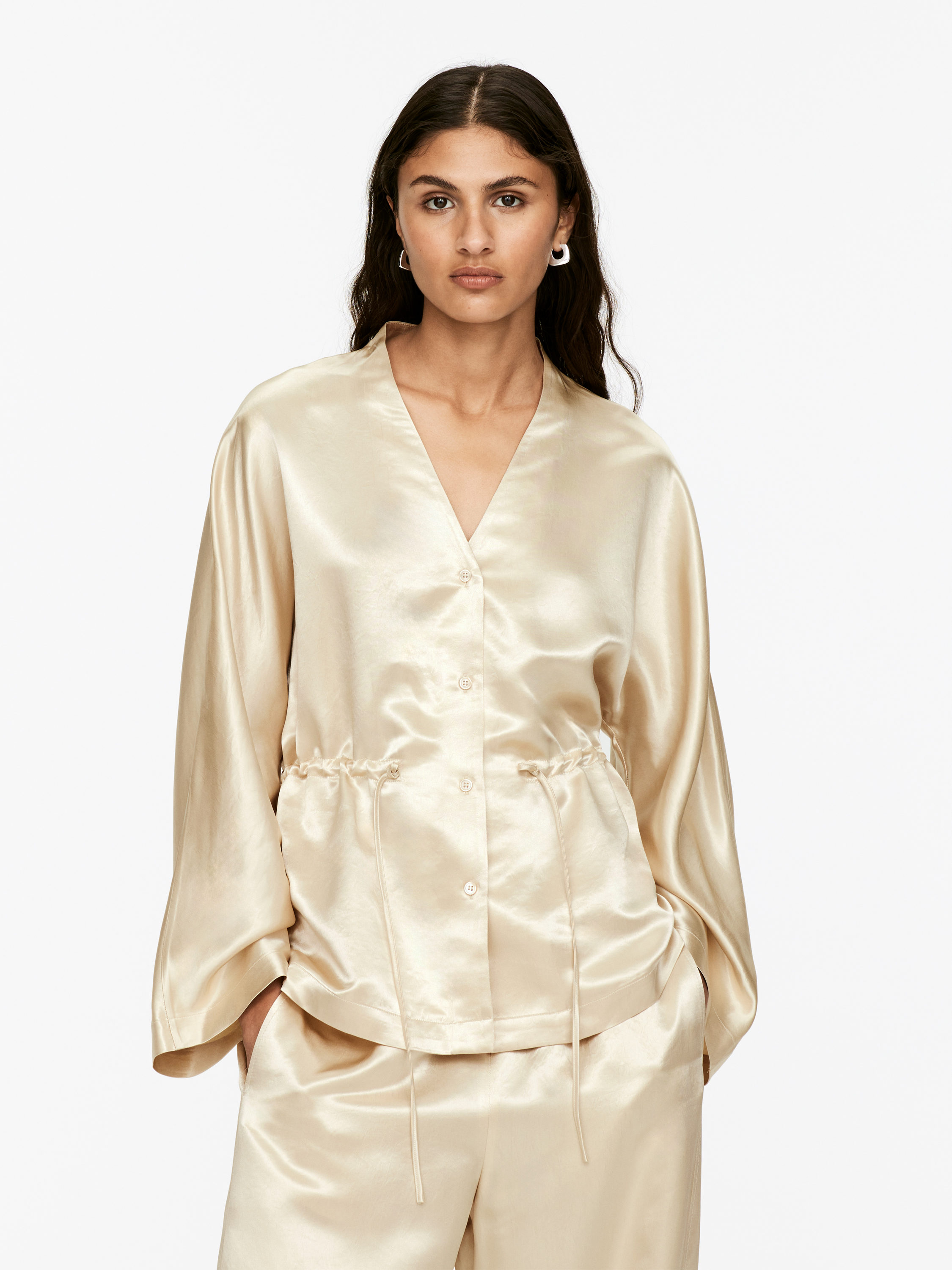 Tie Blosue &amp;ndash; Light Beige &amp;ndash; Women &amp;ndash; Arket Gb