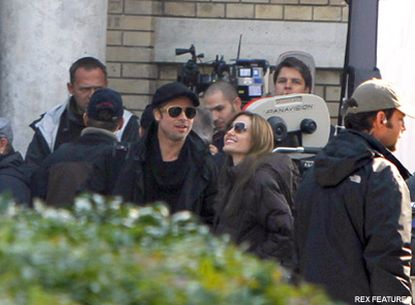 Brad Pitt and Angelina Jolie - FIRST PICS! Brad and Angelina on set in Budapest - Brad Pitt - Angelina Jolie - 