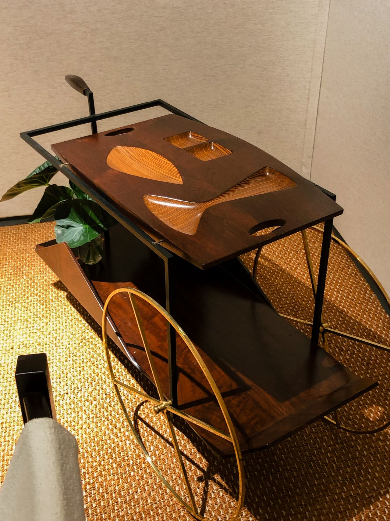 JCRD Design's PAD London presentation features Zalszupin's iconic drinks trolley.