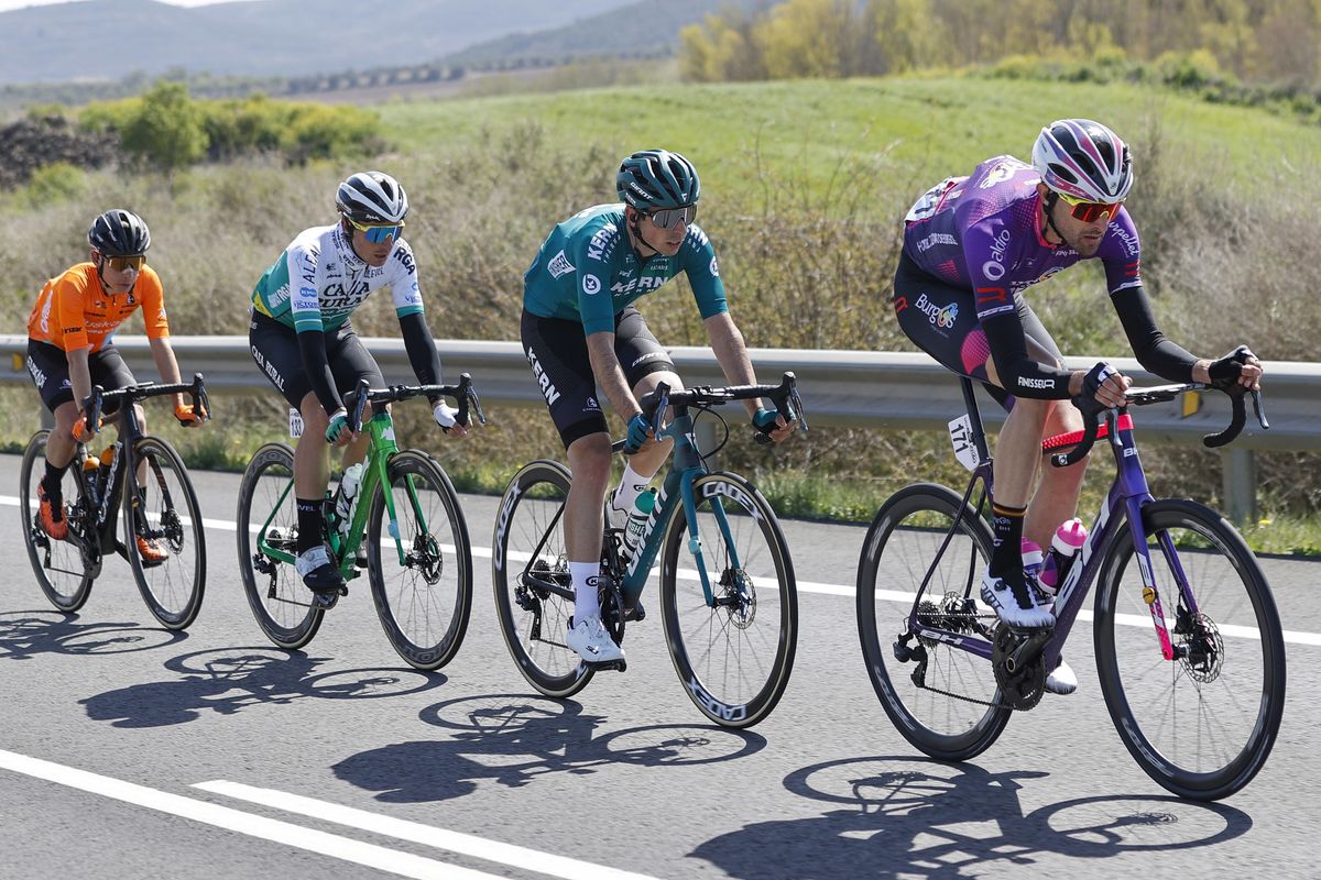 Itzulia Basque Country 2022 - 61st Edition - 2nd stage Leitza - Viana 207,6 km - 05/04/2022 - Ibai Azurmendi (ESP - Euskaltel - Euskadi) - Julen Amezqueta (ESP - Caja Rural - Seguros RGA) - Ibon Ruiz (ESP - Equipo Kern Pharma) - Ander Okamika (ESP - Burgos - BH) - photo Luis Angel Gomez/SprintCyclingAgency&Acirc;&copy;2022