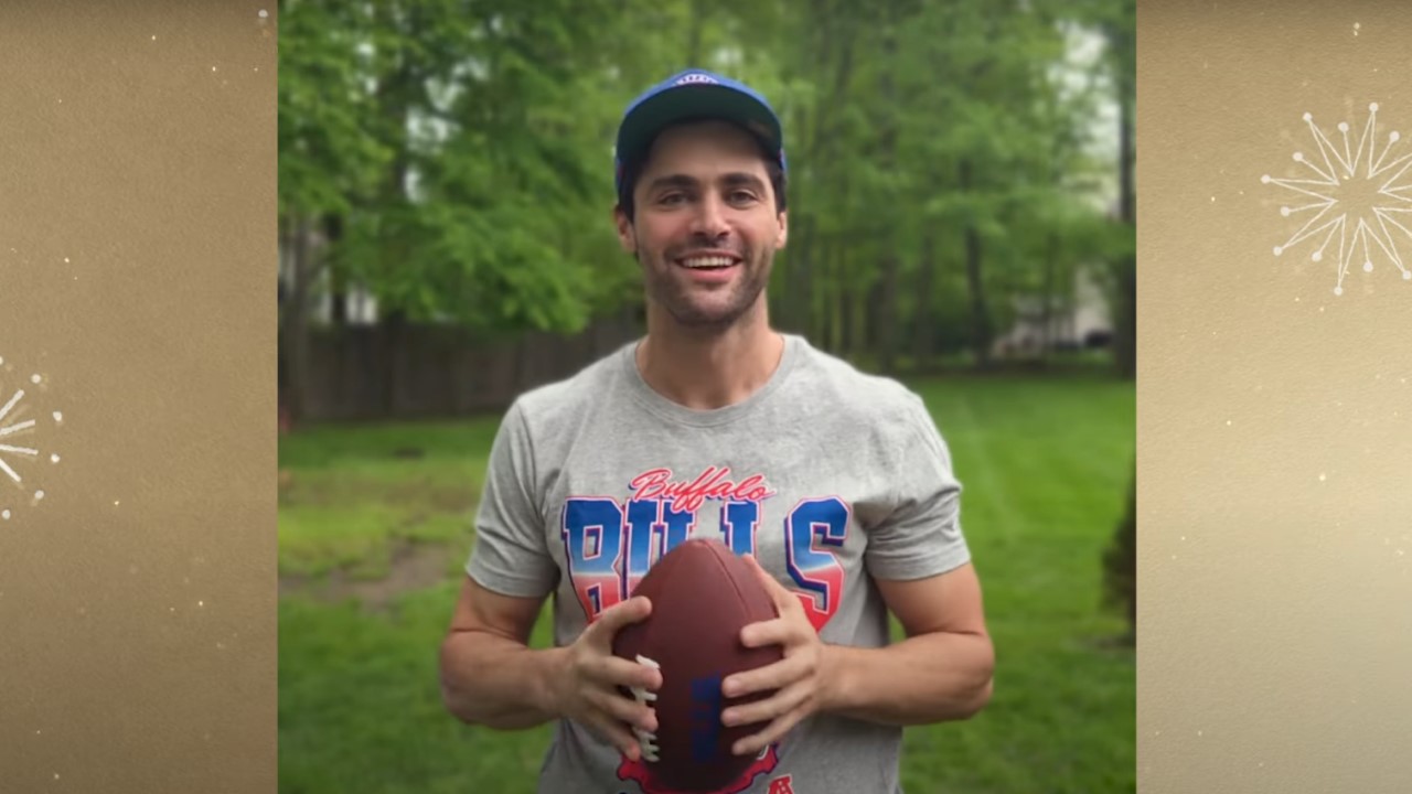 Matthew Daddario's cast announcement for Hallmark's Holiday Touchdown: A Bills Love Story.