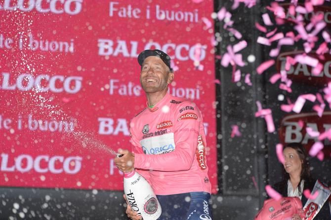 Svein Tuft celebrates his lead in the 2014 Giro d'Italia