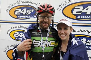 Elite Men's winner Jason English (Australia) and his wife Jennii - pit crew extraordinaire.