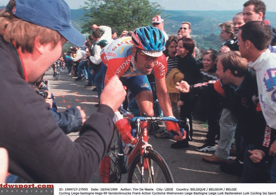 Frank Vandenbroucke on his way to the win in Liege in 1999