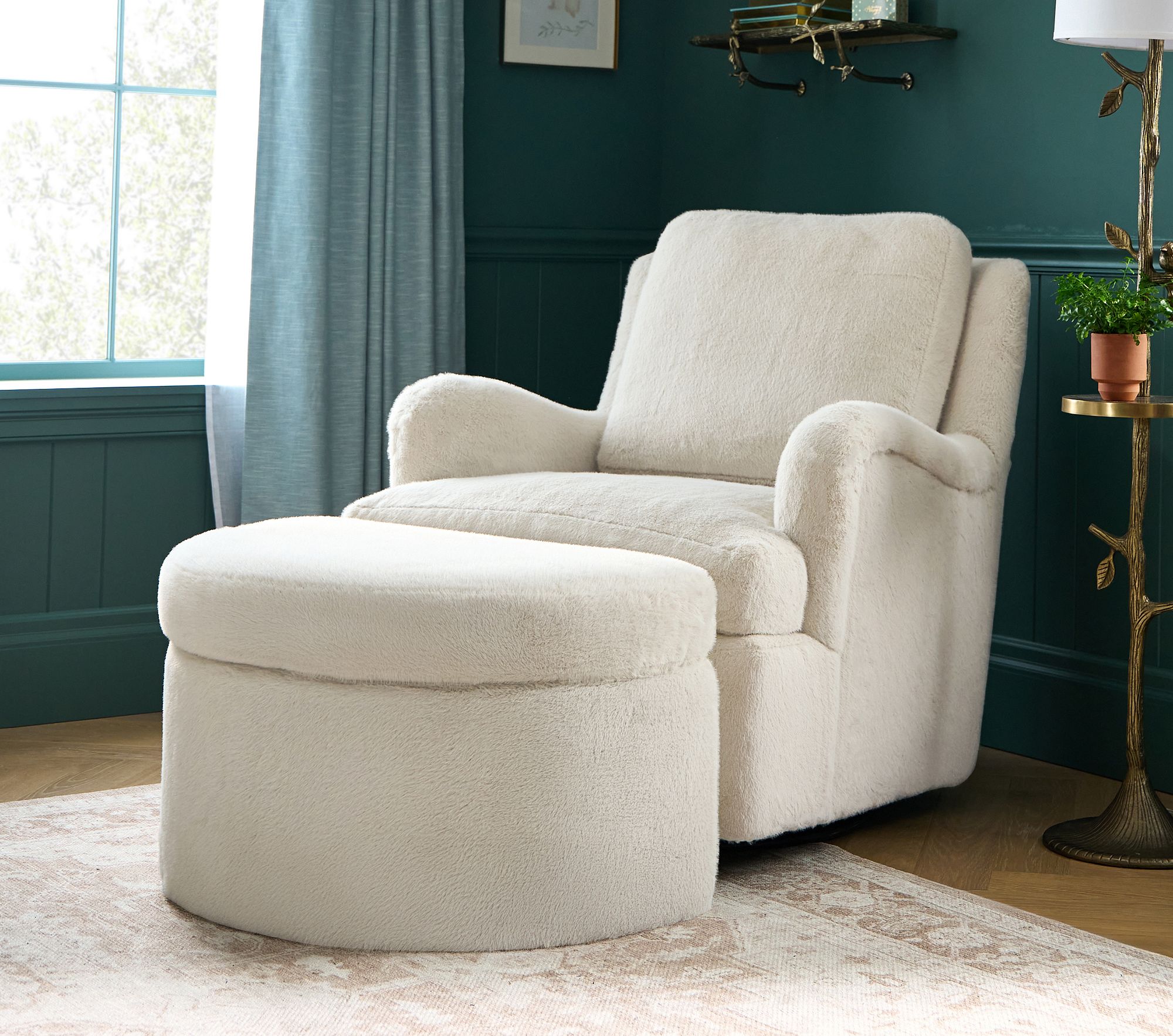 pottery barn kids, Chris Loves Julia Swivel Glider