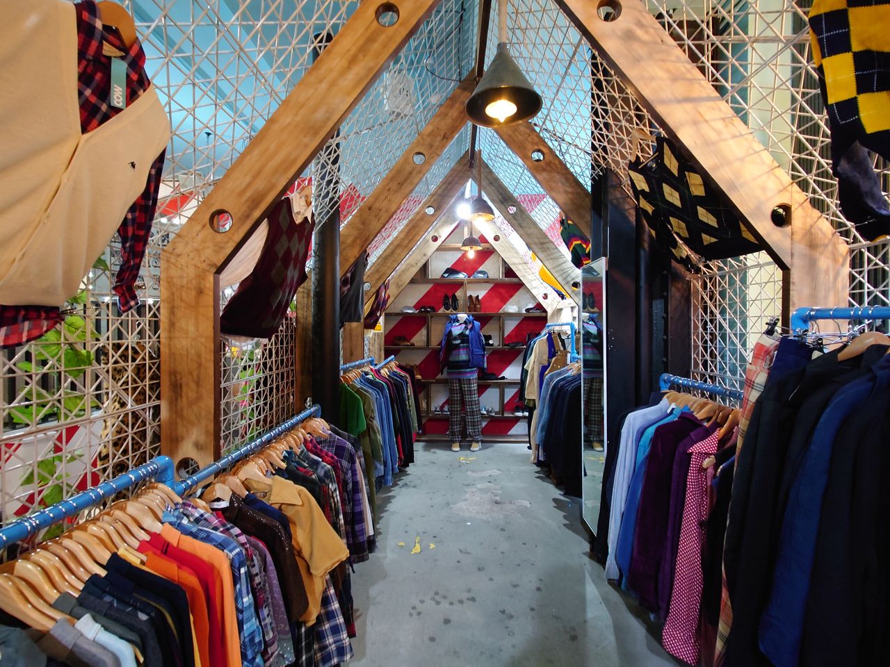 Indoor photo of clothes shop taken on the Sony Xperia Pro-I