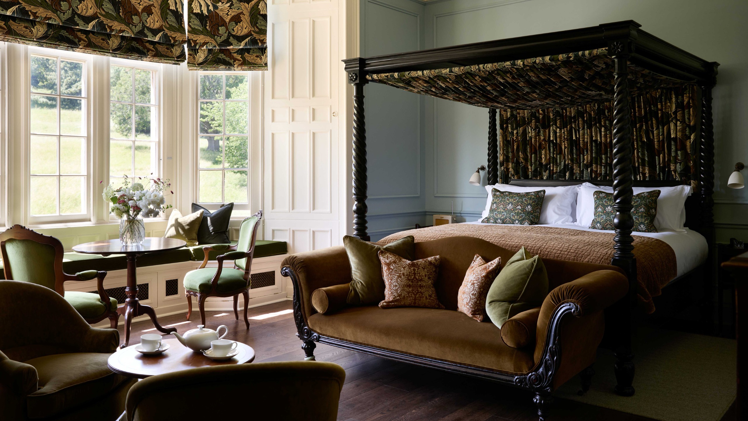 Dumbleton Hall