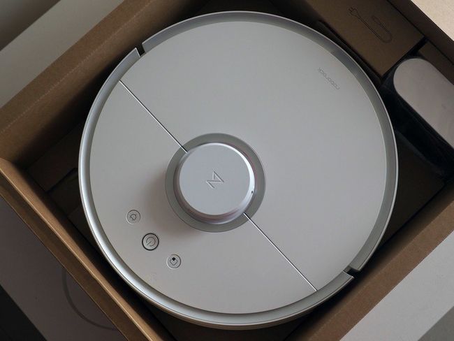 Xiaomi Mi Robot Vacuum Cleaner Review: A Worthy Upgrade | Android Central