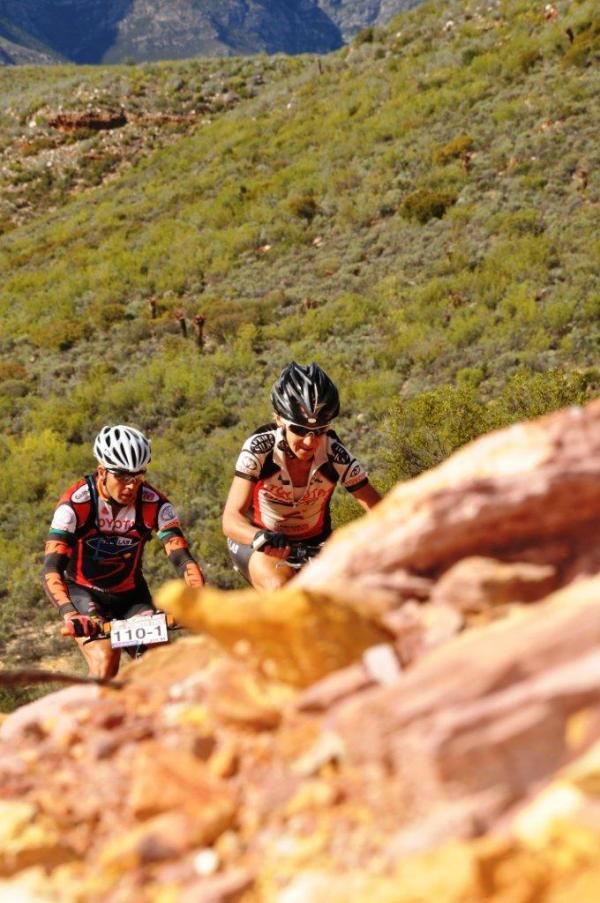Racers negotiate the Attakwas climb.
