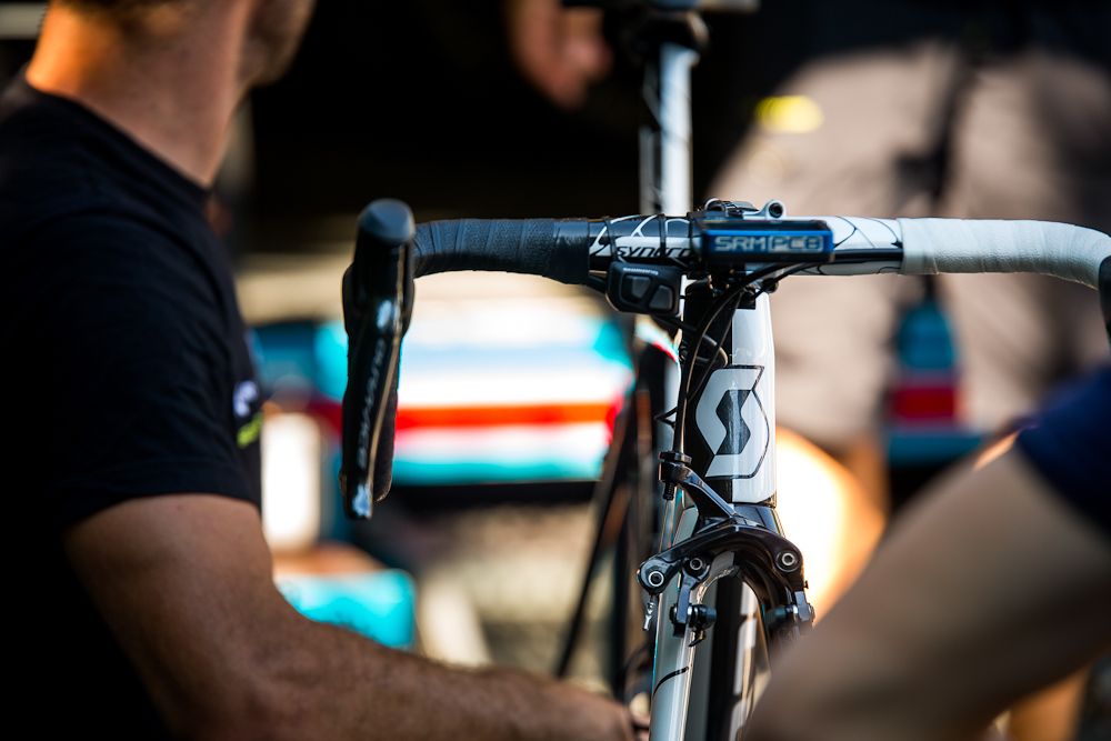 The handlebars reflect the bikes' split scheme