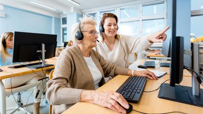 A retired woman works part time while in retirement.