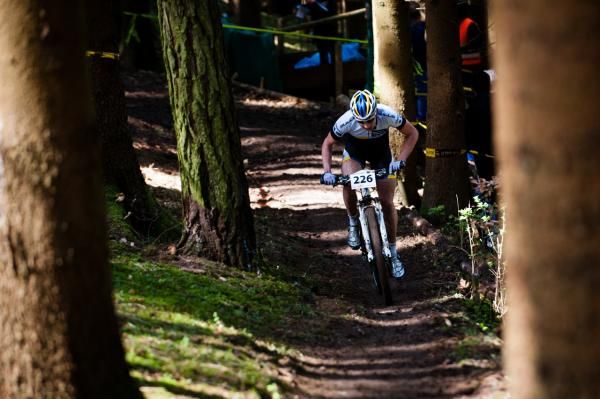 Simon Stiebjahn on uphill singletrack