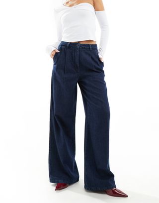 Soft Tailored Jeans in Dark Blue