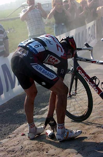 Michelsen (CSC) hit the deck after switching to a bike with deep rims&hellip;