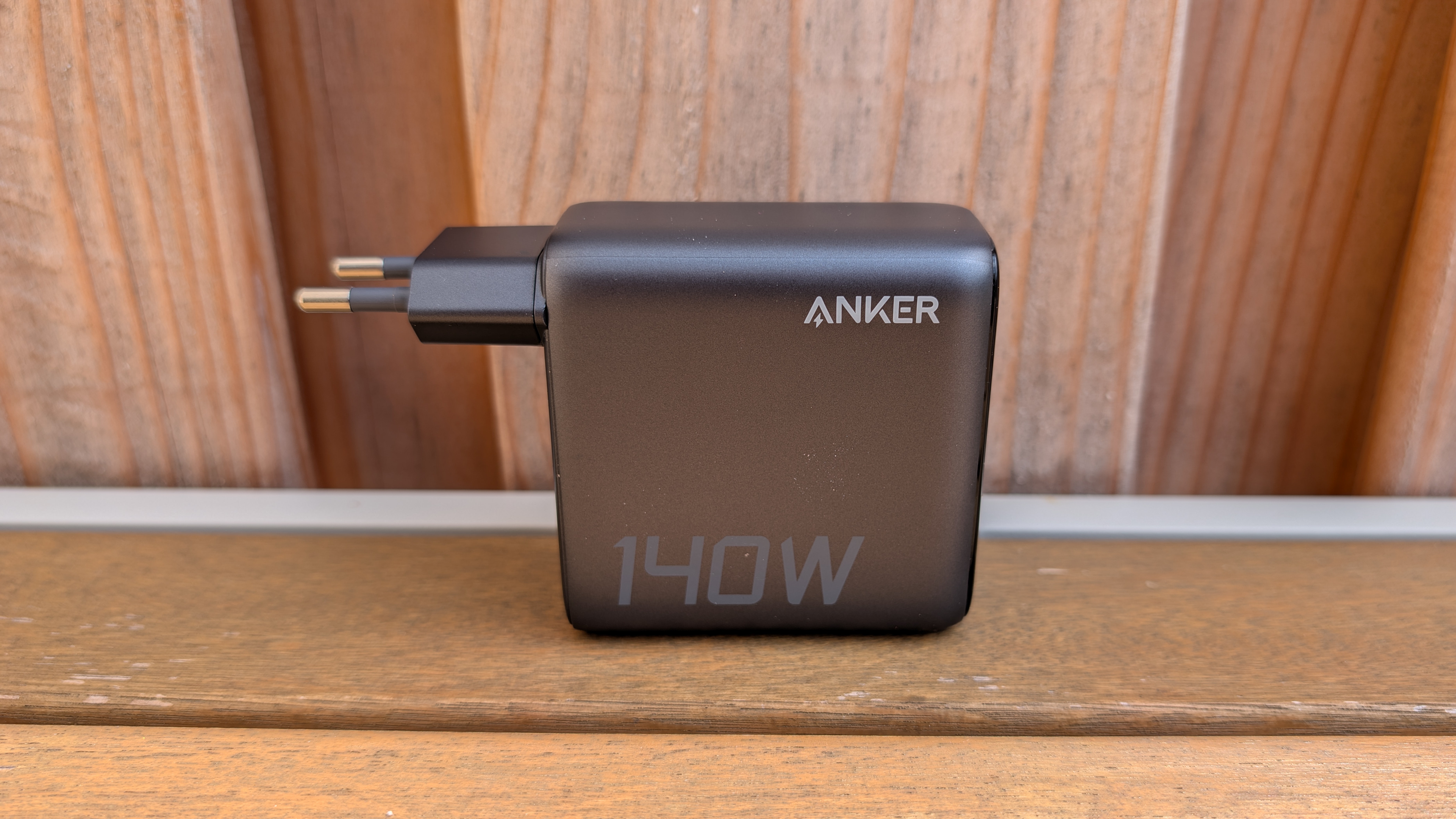 Anker Zolo