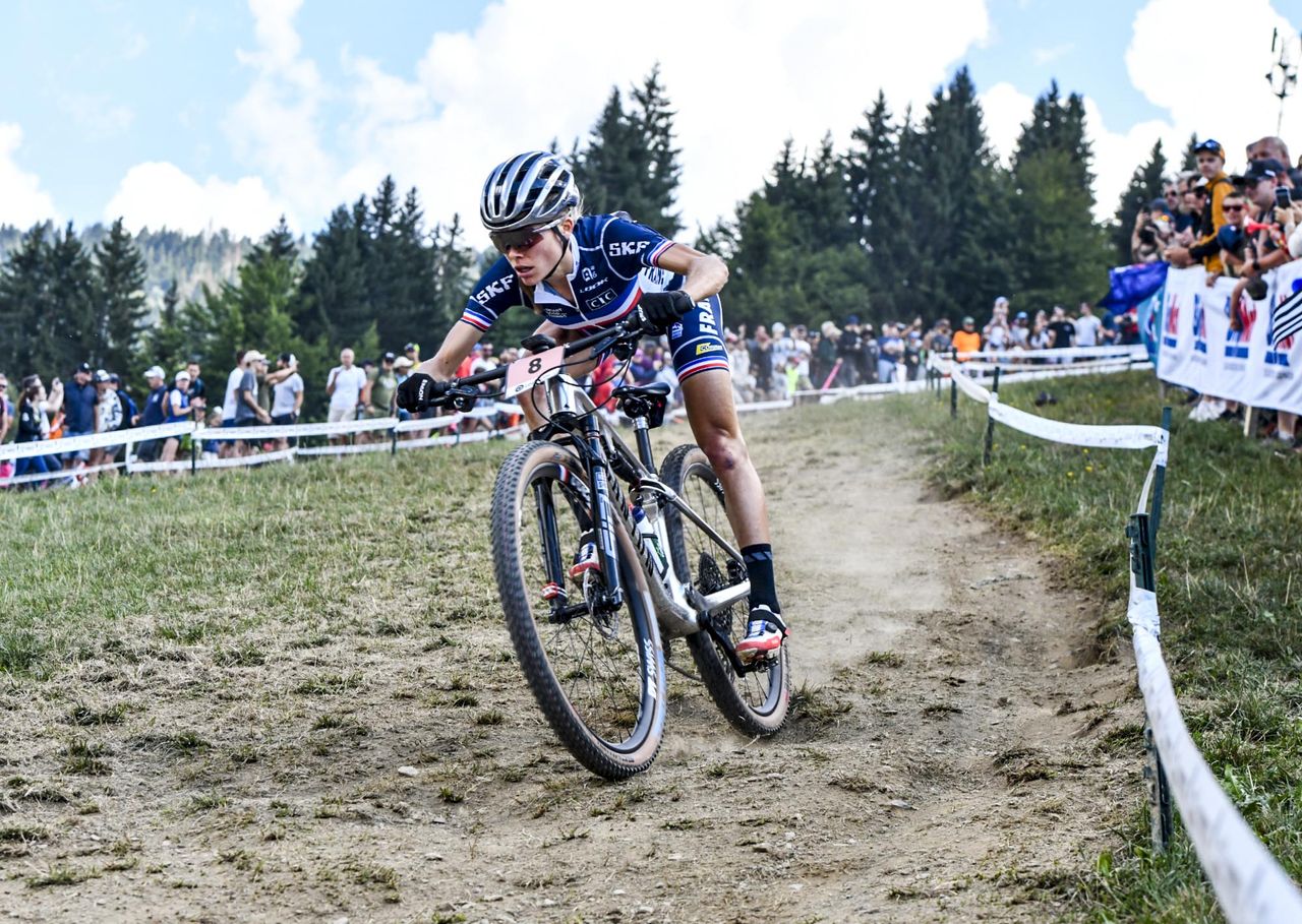 Loana Lecomte (France)